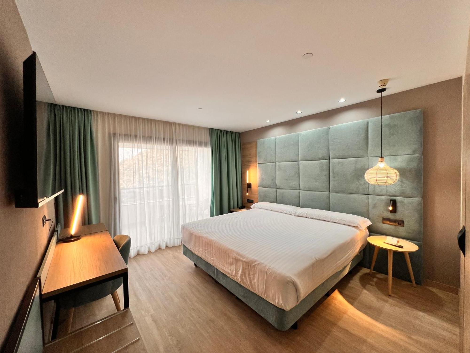 Hotel Maya Alicante Ngoại thất bức ảnh