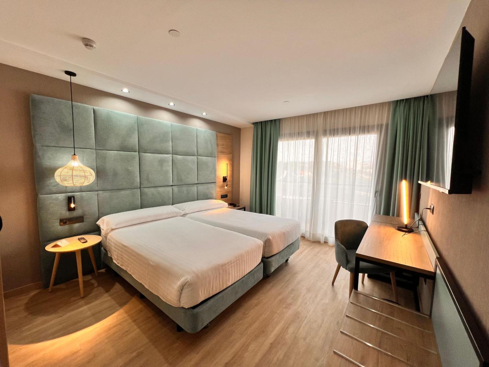 Hotel Maya Alicante Ngoại thất bức ảnh