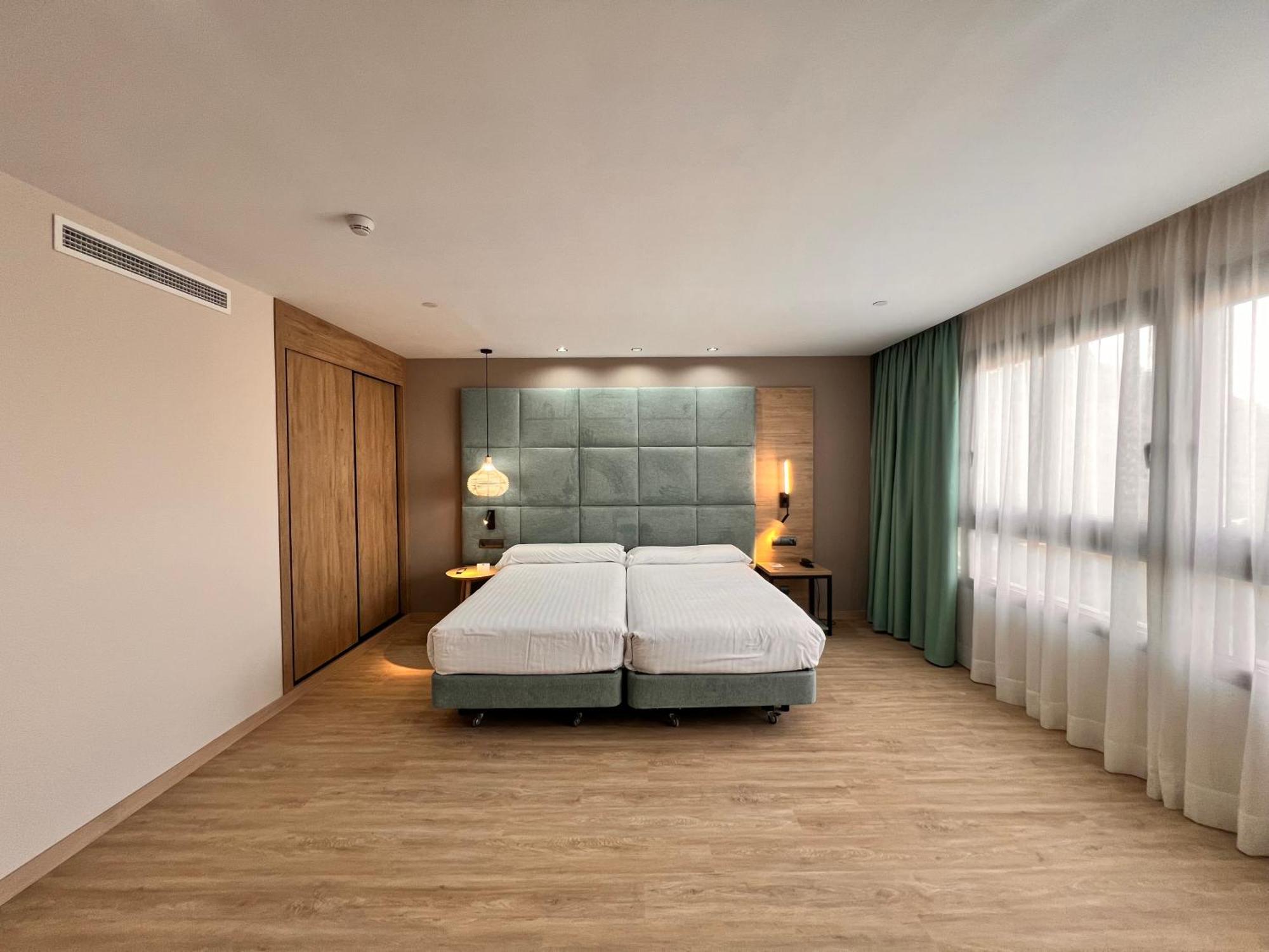 Hotel Maya Alicante Ngoại thất bức ảnh